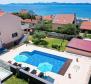 Wunderschönes touristisches Anwesen mit 5 Apartments in Kozino, Zadar - foto 2