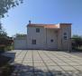 Furnished family house with a garage in a quiet location, Busoler, Pula - pic 2