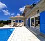 Stone villa with a swimming pool and a spacious garden in Kanfanar, Rovinj region - pic 2