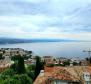 Detached house of 250m2 with a panoramic view of the sea in Opatija 