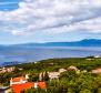 Terrain urbain à Dujmići, Kostrena, avec vue panoramique sur la mer, à vendre 