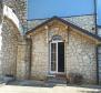 Stone house with garden for sale in Banjole just 200 meters from the beach!  