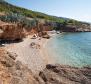 Městský pozemek s panoramatickým výhledem na moře na ostrově Hvar 