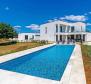 Impressionnante villa moderne à Marčana sur plus de 2 ha de terrain ! 