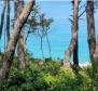 Rare à trouver - joli terrain à bâtir en front de mer sur l'île de Hvar 