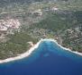 Terrain urbain avec une vue fantastique sur la mer à Hvar 