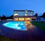 Spacious villa with a swimming pool in Rovinj area, 8 km from the sea 